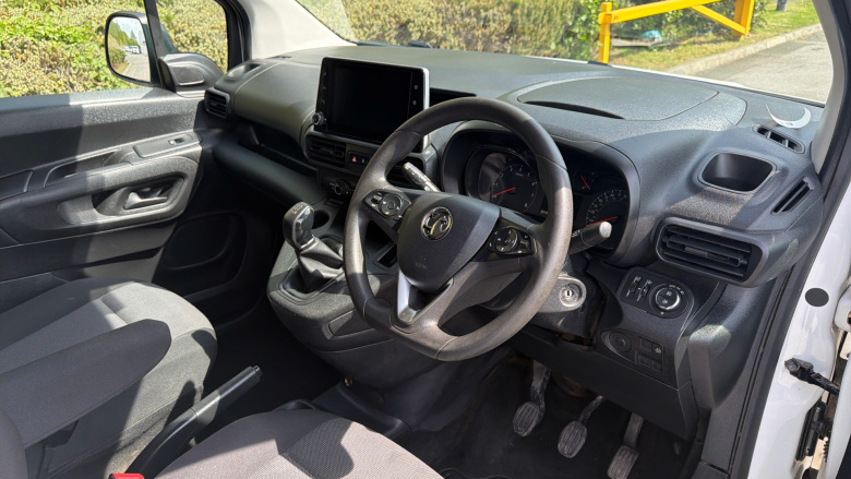 Vauxhall Combo Cargo Combo L1 Diesel 2000 1.5 Turbo D 100ps H1 Sportive Van